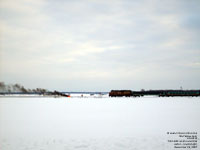 Via Rail 6414 (F40PH-2) - Loto-Qu�bec - La poule aux oeufs d'or (Golden hen)